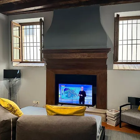 Dimora Legnazzi_a Gem In The Heart Of Appartement